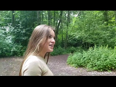 ❤️ Navrhol som Evelíne, aby sme si to rozdali na verejnom mieste! Povedala áno. Potom som ju jebala do zadku a vystriekala sa jej do úst. Potom sa vymočila. Porno video na nás ﹏
